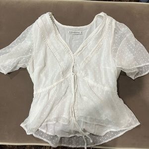 Abercrombie&Fitch White top